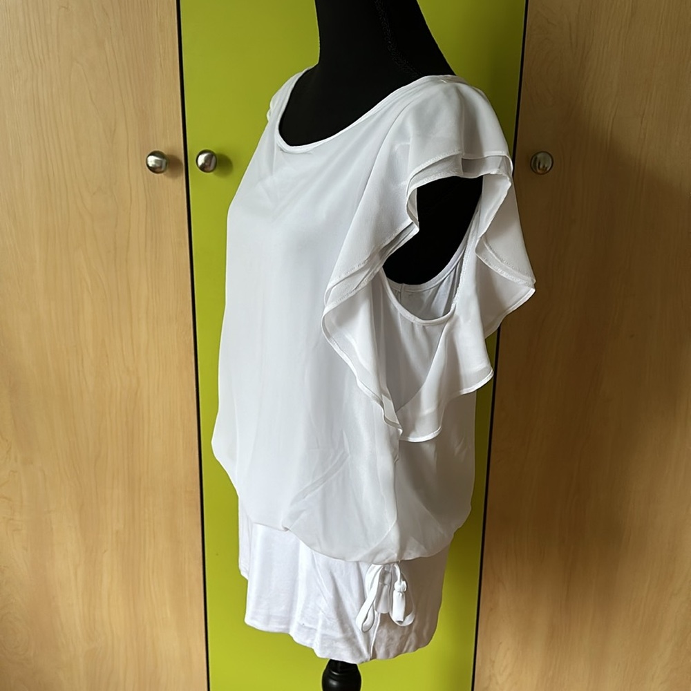 Gorgeous White Ruffled Top - Picture 2 of 10
